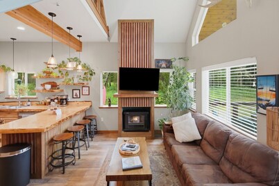 Little Susitna Hideaway Cabin