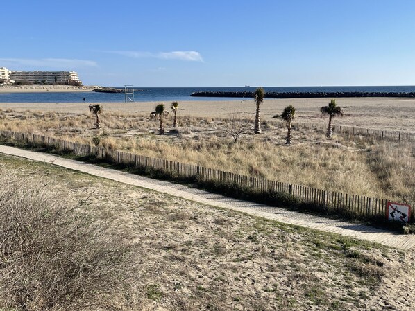 Nära stranden