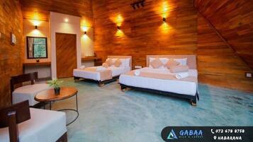 3 bedrooms, desk, WiFi, bed sheets