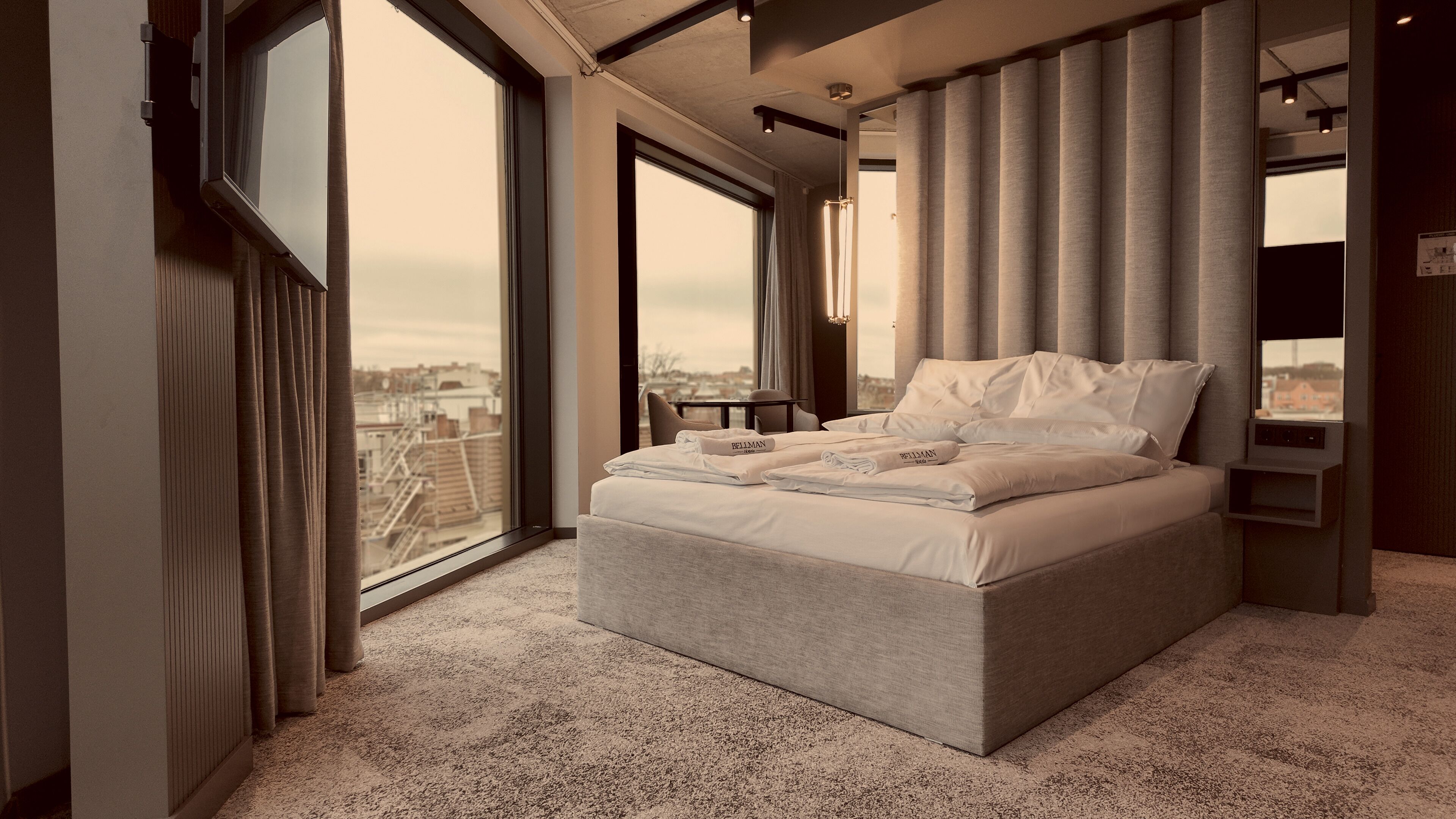 Photo - Bellman Hotel