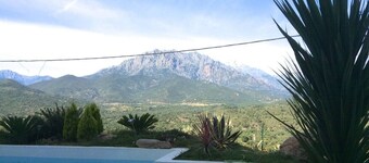 Résidence Piscine, Apt RDC 6pers, Centre Corse, 20mn de Corte, 30mn des Plages