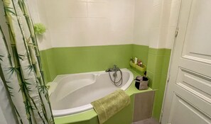Hair dryer, towels