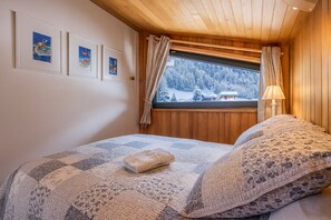 2 bedrooms, iron/ironing board, WiFi, bed sheets - Close to the slopes * View of Mont Blanc (Chamonix-Mont-Blanc)