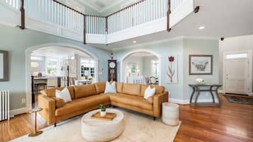 Télévision, cheminée