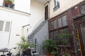 Exterior - Charming Duplex near Rue Saint-Maur (Paris)