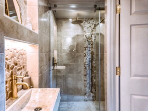 風筒、提供毛巾