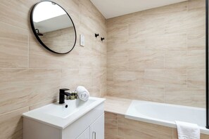 Bathroom - Finsbury Park Retreat: Modern Comfort (London)