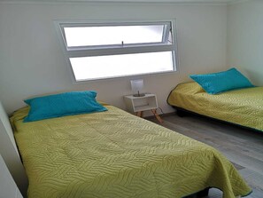 2 bedrooms, WiFi, bed sheets