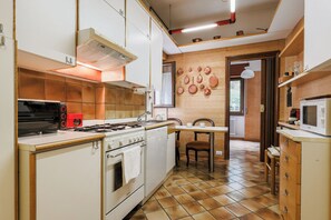 apartman | 2 hálószoba, prémium ágynemű, pehelypaplan és vasaló/vasalódeszka