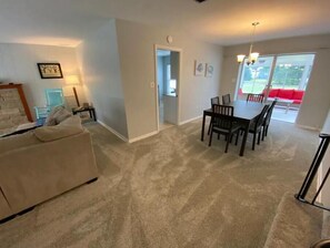 Smart TV - Cozy Gulf-Side Home - Only 3 Minutes from the Beach! (Largo)