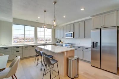 Mountain View Vacation Rental!