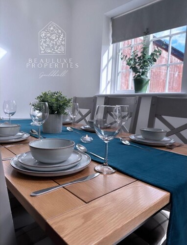 Guildhall -Beauluxe properties 3 bedroom 4 beds sleeps upto 6 people 