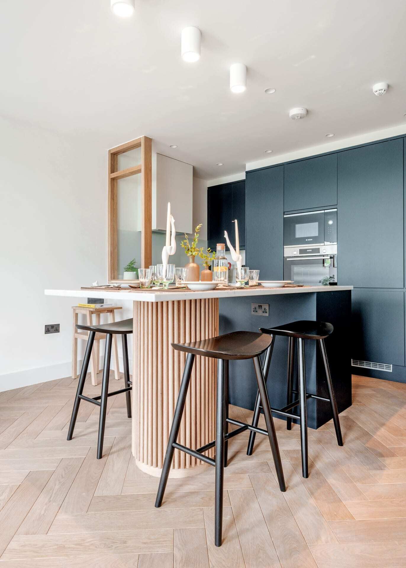 Basic Apartment | Private kitchen | Fridge, oven, stovetop, dishwasher