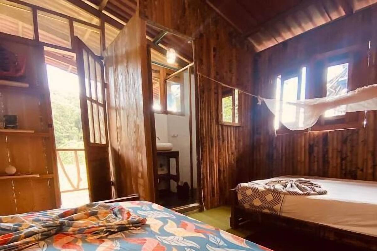 Comfort Triple Room | Bed sheets