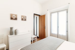Apartment | 2 bedrooms, iron/ironing board, free WiFi - Celeste (Como)