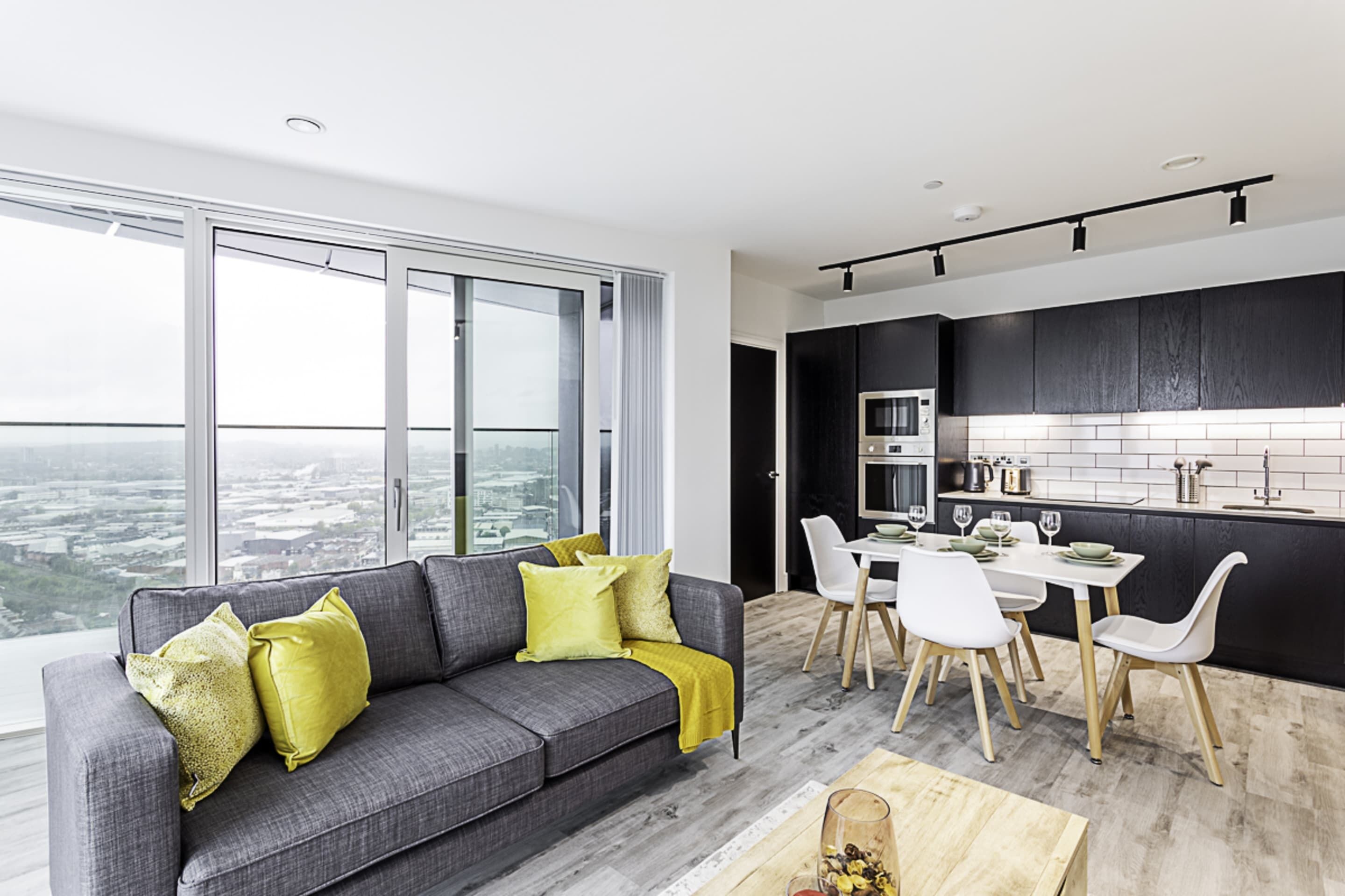 Basic Apartment | Living area | TV