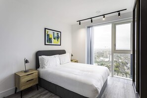 Basic Apartment | 2 bedrooms, desk, laptop workspace, iron/ironing board