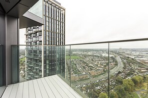 Exterior - Icon Tower Flat One - North Acton (London)