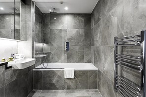 Basic-Apartment | Badezimmer