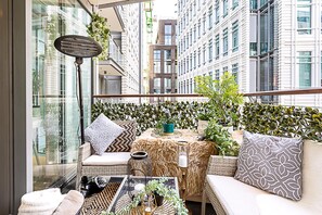 Apartment | Living room - Idyllic Covent Garden Flat (London)