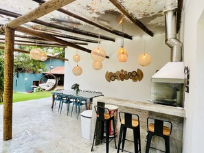 Outdoor dining - Urban Paradise - Escape in São Paulo (Praia Azul São Paulo)
