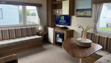 Chalet | Living area | TV