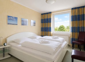 1 bedroom, bed sheets - Kurpark- Residenz App. 217 Seesicht, Kurparkallee 47, 27476 Cuxhaven- Döse (Cuxhaven)