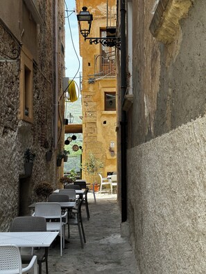 Outdoor dining - Tropeaview (Tropea)