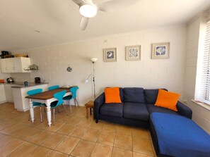 صورة غير مصنفة، 5 من 10، زرّ