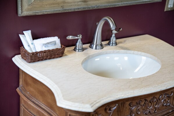 Douche, sèche-cheveux