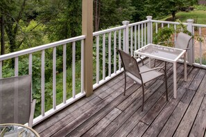 Outdoor dining - Welcome to the historic Elk River Hotel & Cafe! Located riverfront on the beautiful Elk River, and just 2 miles from I-79, you are moments away from all that the Sutton area has to offer. Guest in town to enjoy the gorgeous outdoor scenery and recrea (Sutton)