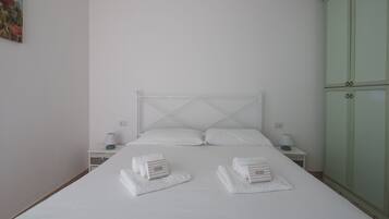 1 camera, ferro/asse da stiro, Wi-Fi gratuito, lenzuola