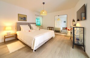 3 soverom, safe på rommet, skrivebord og strykejern/-brett