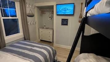 2 Schlafzimmer, Bügeleisen/Bügelbrett, Reisekinderbett, kostenloses WLAN