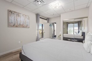 2 bedrooms, desk, iron/ironing board, travel crib