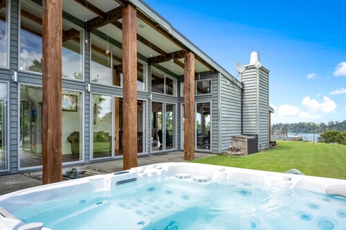 923 Takatu - Tawharanui Peninsular Holiday Home