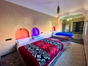 9 chambres, coffre-fort, fer et planche Ă repasser, Wi-Fi