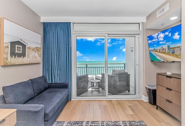 Smart TV - Direct Ocean Front Studio Newly Renovated! (Myrtle Beach)