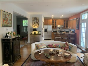 Living area - Upper Georgetown, American University. (Washington)