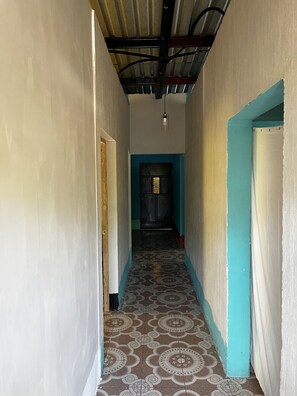 Interior - 10 Minutes of irtra park! family sized house.
(Santa Cruz Muluá)