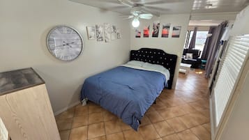1 chambre, fer et planche à repasser, Wi-Fi, draps fournis