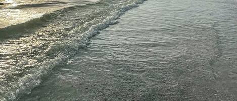 Camastros y toallas de playa