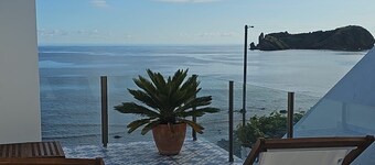 Cosy house with a magnificent ocean view
