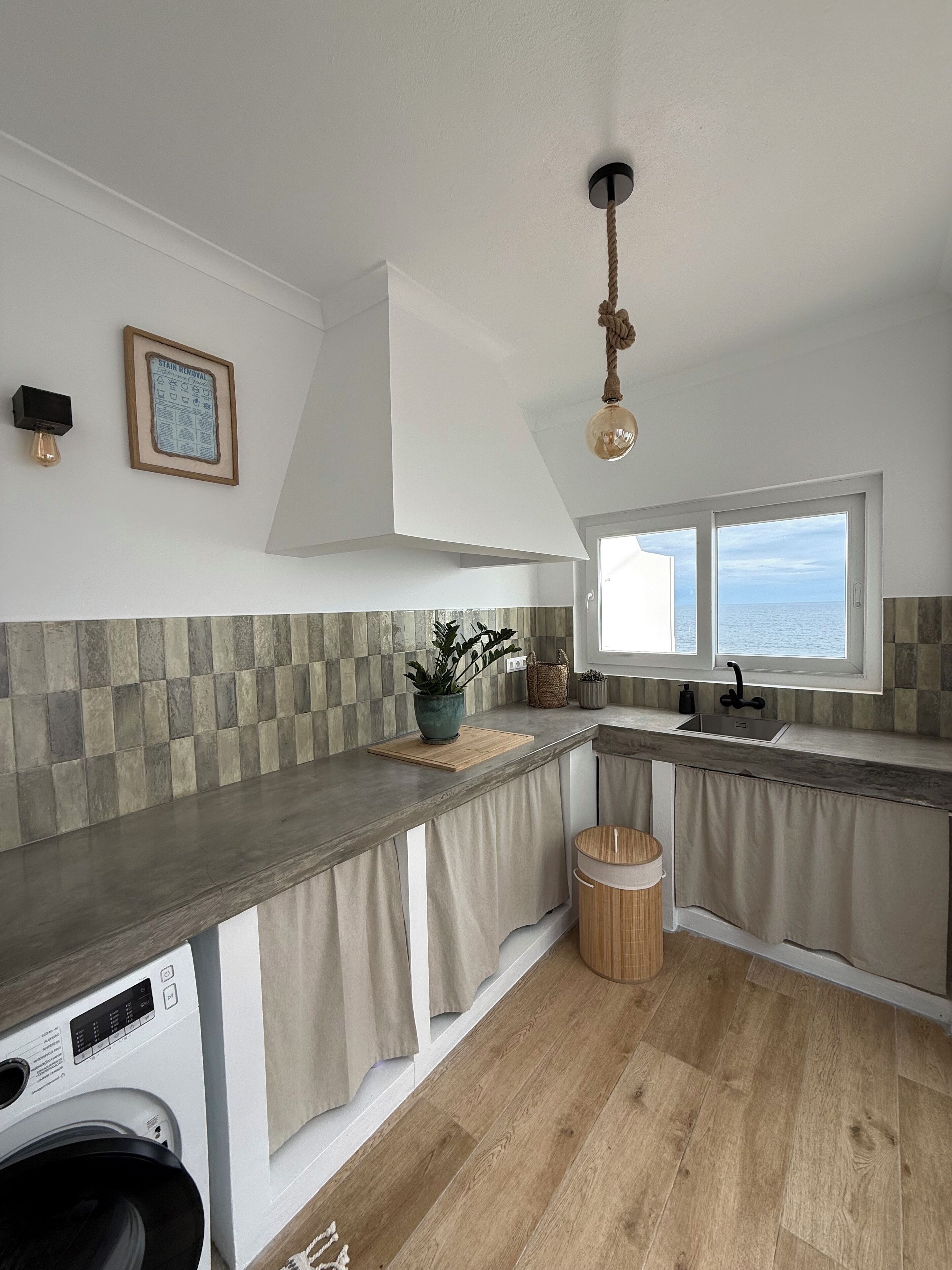 Frigorifero, microonde, forno, lavastoviglie