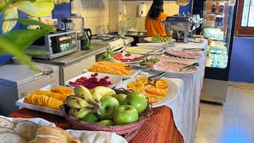 Free daily full breakfast