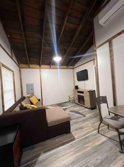 Appalachian Hideaways Cabin #2