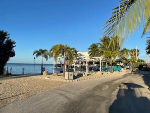 Liegestühle, Strandtücher