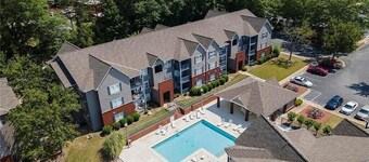 4 Bed 4 Bath Condo Near Campus!