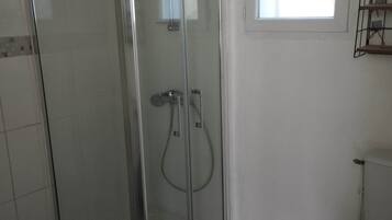 Jabón y papel de baño