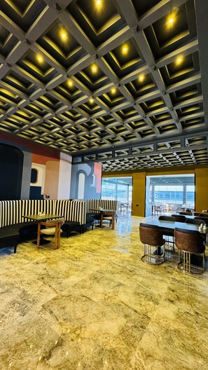 Restaurant - El Baboos Hotel (Van)